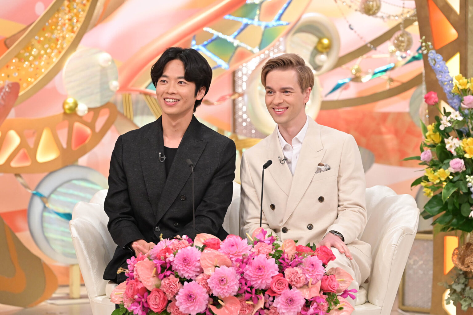 イケメン同性婚カップルの幸せいっぱい『新婚さんいらっしゃい！』をおかわり 馴れ初め＆新婚エピにニッコリ | ABCマガジン