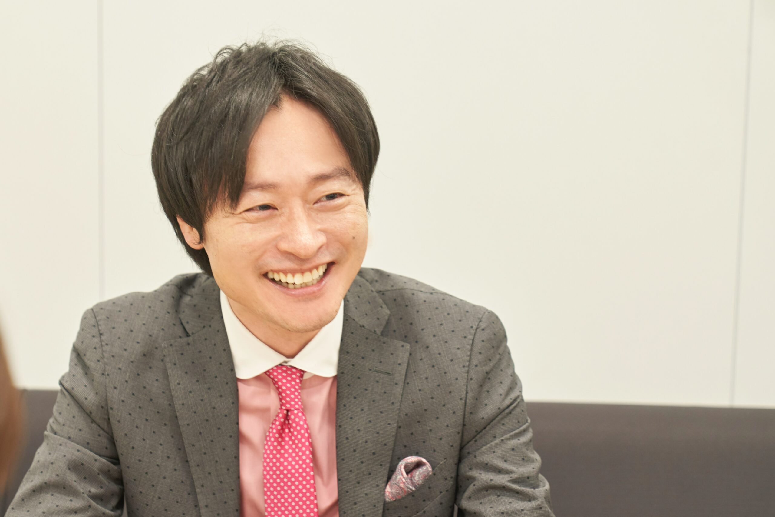 川西 賢 志郎